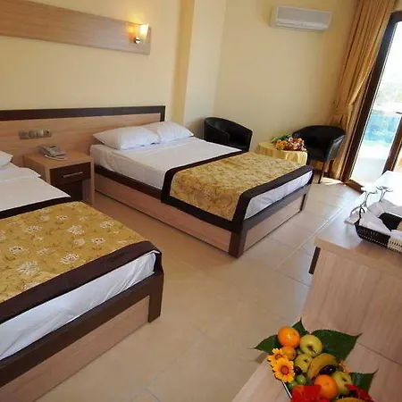 Курортный комплекс Caretta 4*